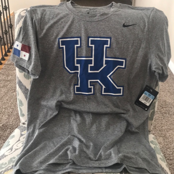 nike dri fit t shirt mens uk